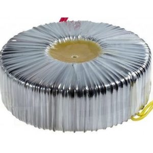 100 Volt trafo 100 Volt > 8 ohm (120/60/30W)